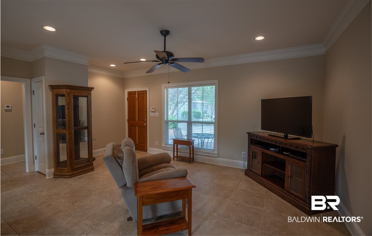 9916 Windmill Road, Unit 12 Fairhope, AL 36532 - Photo 4 of 17