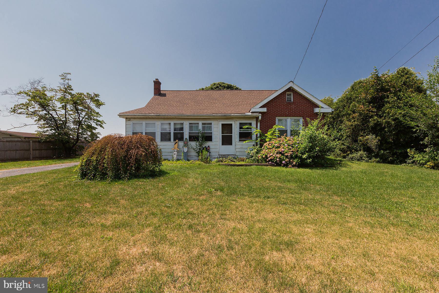 286 Newport Road Leola, PA 17540 - Photo 2 of 40 Gallery Image 2