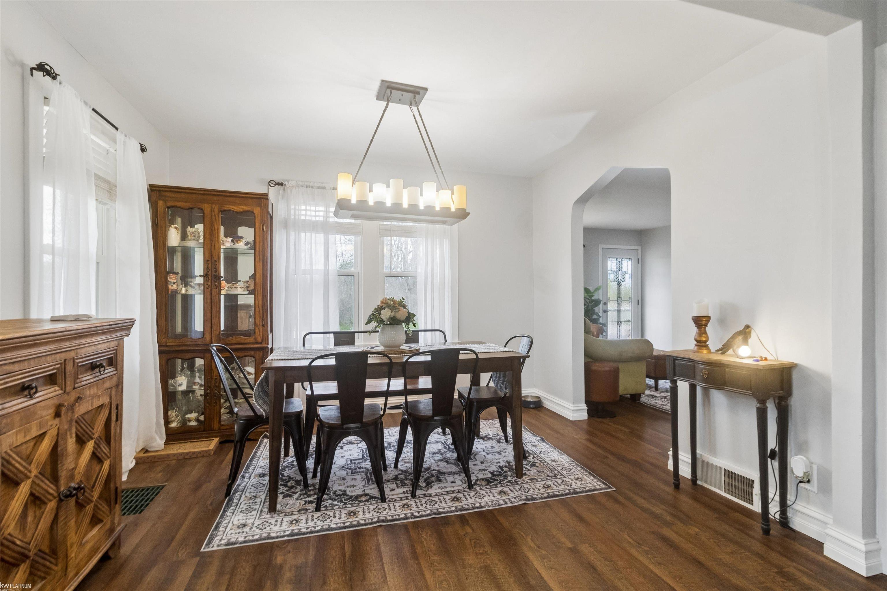 53990 Chesterfield Road New Baltimore, MI 48051 - Photo 6 of 20