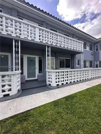$2,450 | 2045 Calais Drive, Unit 3, Miami Beach, FL 33141