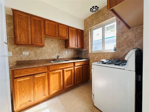 $2,450 | 2045 Calais Drive, Unit 3, Miami Beach, FL 33141