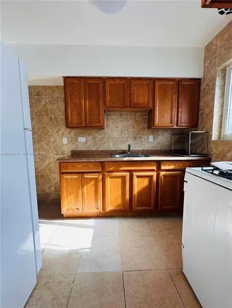 $2,450 | 2045 Calais Drive, Unit 3, Miami Beach, FL 33141