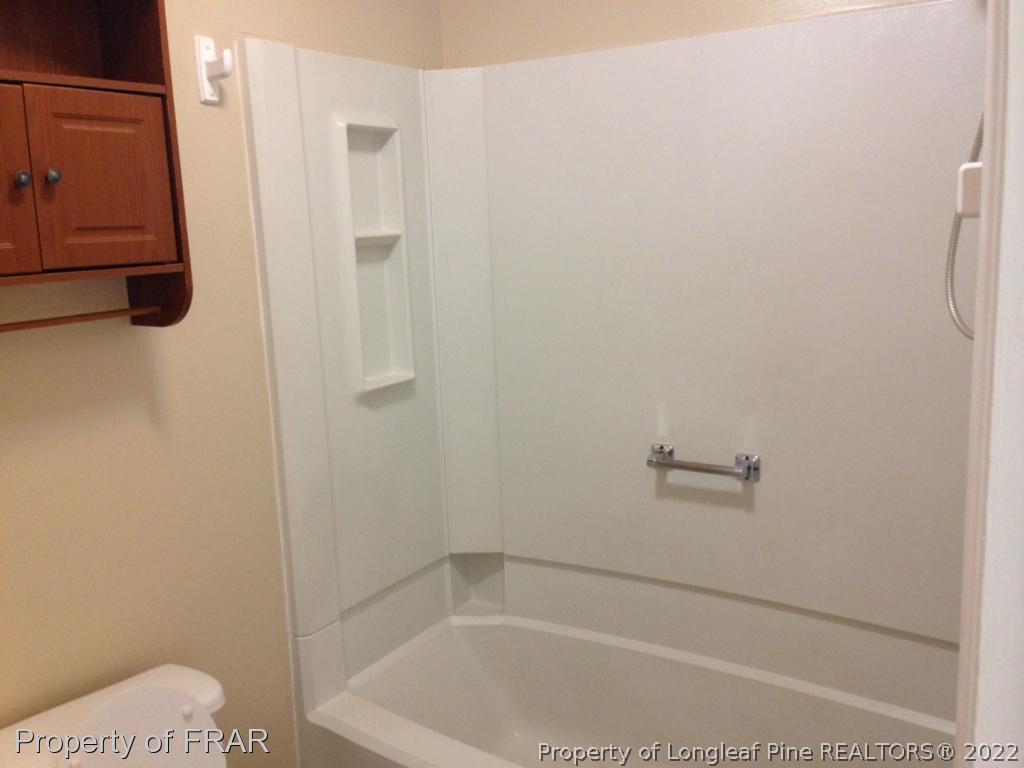 3320 Red Fox Road Spring Lake, NC 28390 - Photo 12 of 19 a bathroom with a bathtub