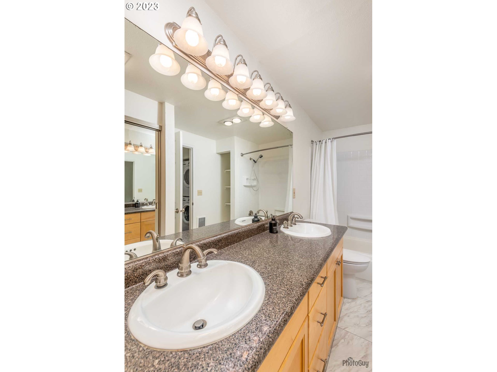 301 Country Club Road Eugene, OR 97401 - Photo 8 of 13 Gallery Image 8