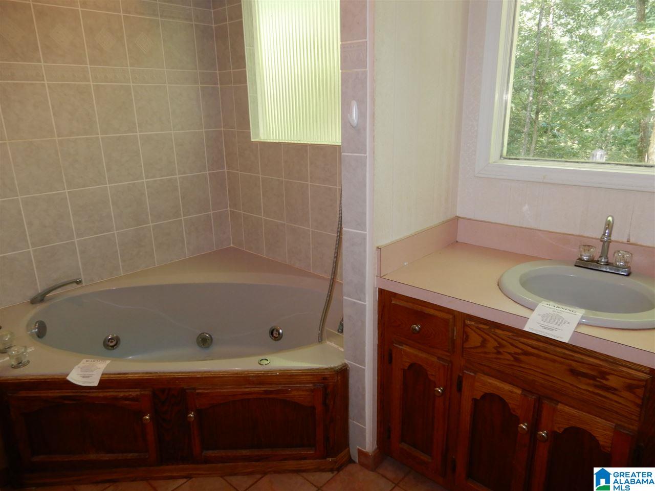 372 Stonebridge Road Birmingham, AL 35210 - Photo 11 of 17