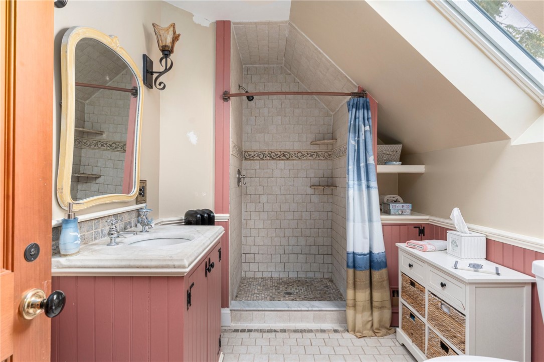 401 Tower Hill Road North Kingstown, RI 02852 - Photo 24 of 40