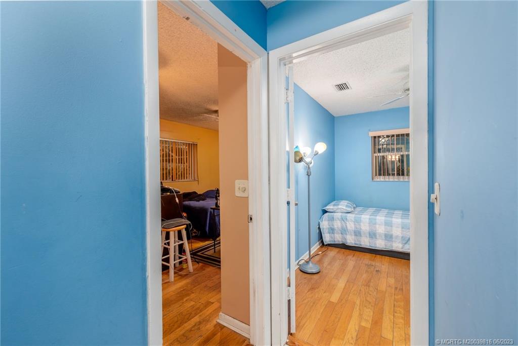 22748 Neptune Road Boca Raton, FL 33428 - Photo 19 of 35 Gallery Image 19