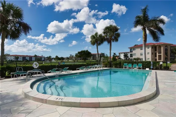 $2,050 | 13 High Point Circle North, Unit 209, Naples, FL 34103