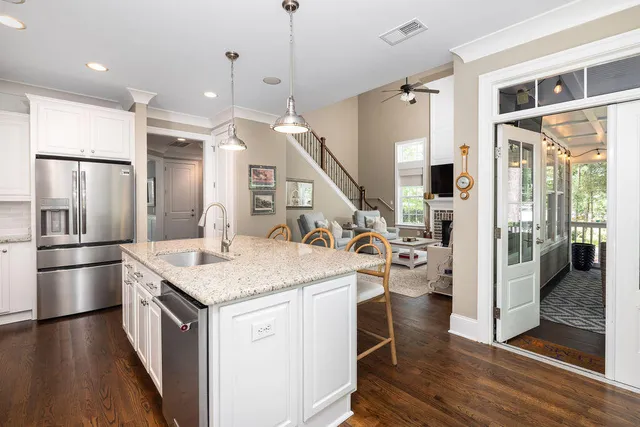 $1,355,000 | 1563 Capel Street, Mount Pleasant, SC 29466