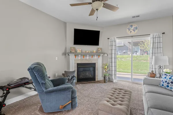 $269,900 | 2940 Mary Leigh Drive, Bettendorf, IA 52722