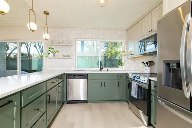 $375,000 | 8412 Glenann Drive, North Richland Hills, TX 76182