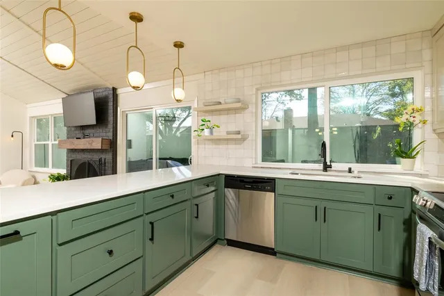 $375,000 | 8412 Glenann Drive, North Richland Hills, TX 76182