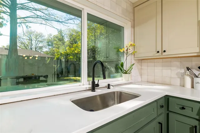 $375,000 | 8412 Glenann Drive, North Richland Hills, TX 76182