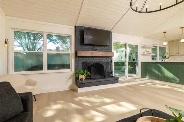 $375,000 | 8412 Glenann Drive, North Richland Hills, TX 76182