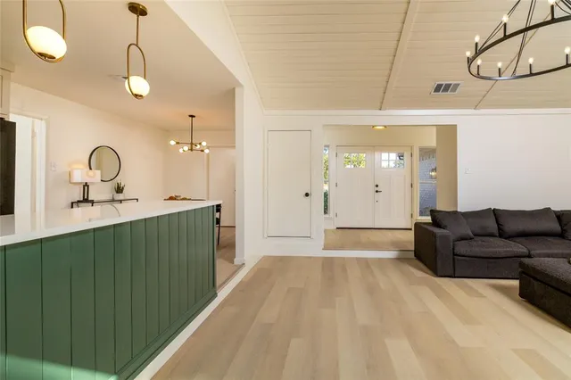 $375,000 | 8412 Glenann Drive, North Richland Hills, TX 76182