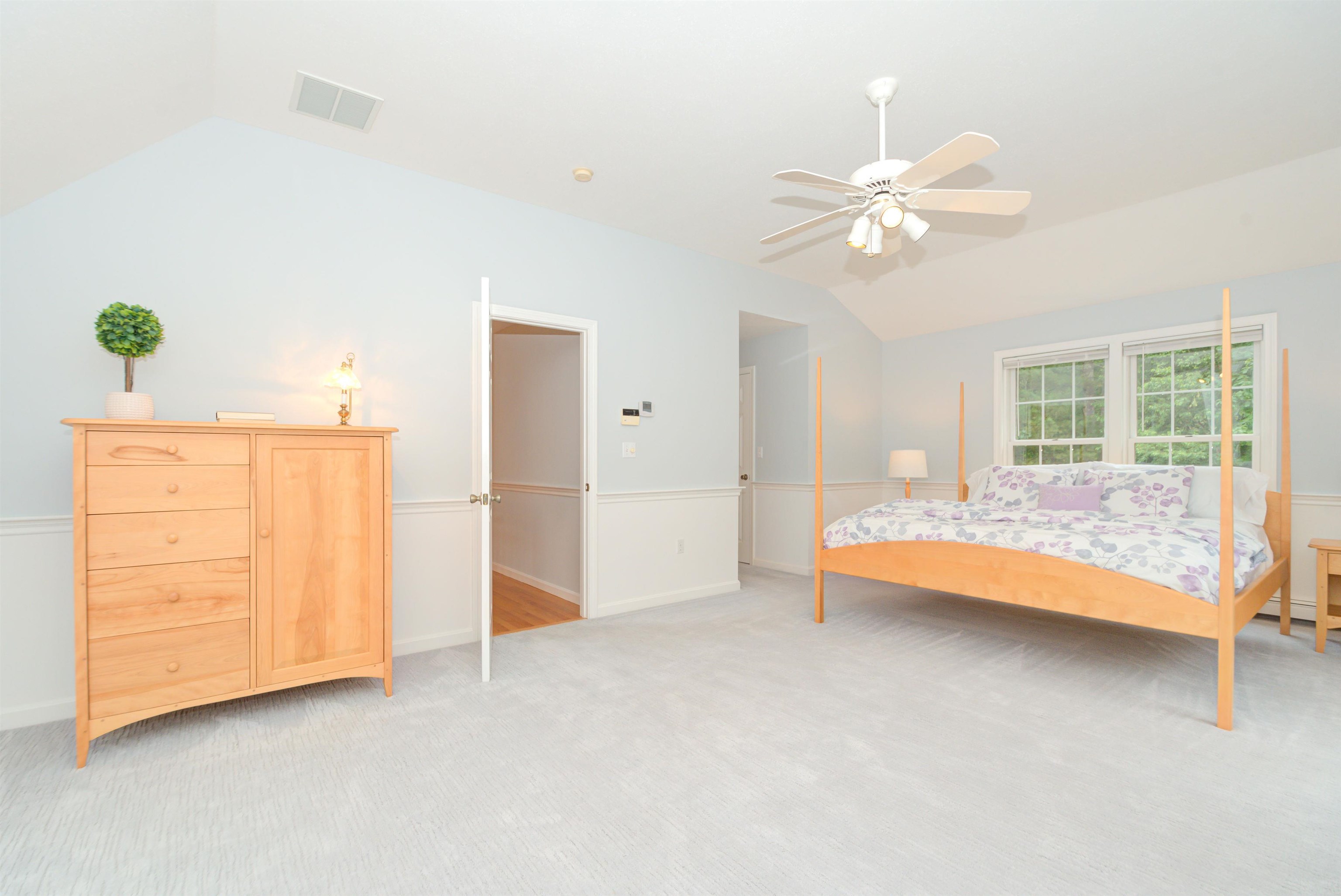 16 Karen Road Windham, NH 03087 - Photo 12 of 37