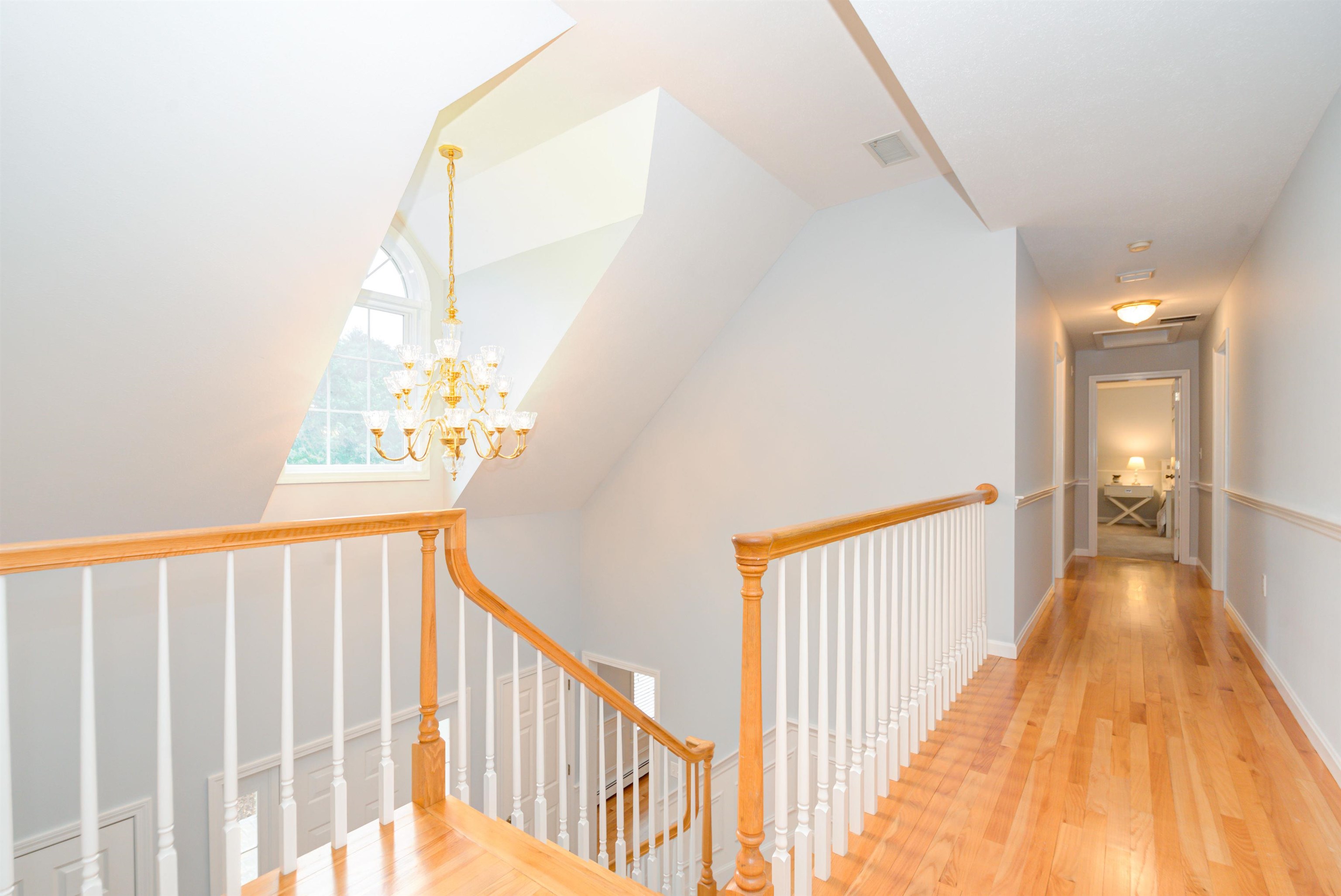 16 Karen Road Windham, NH 03087 - Photo 15 of 37