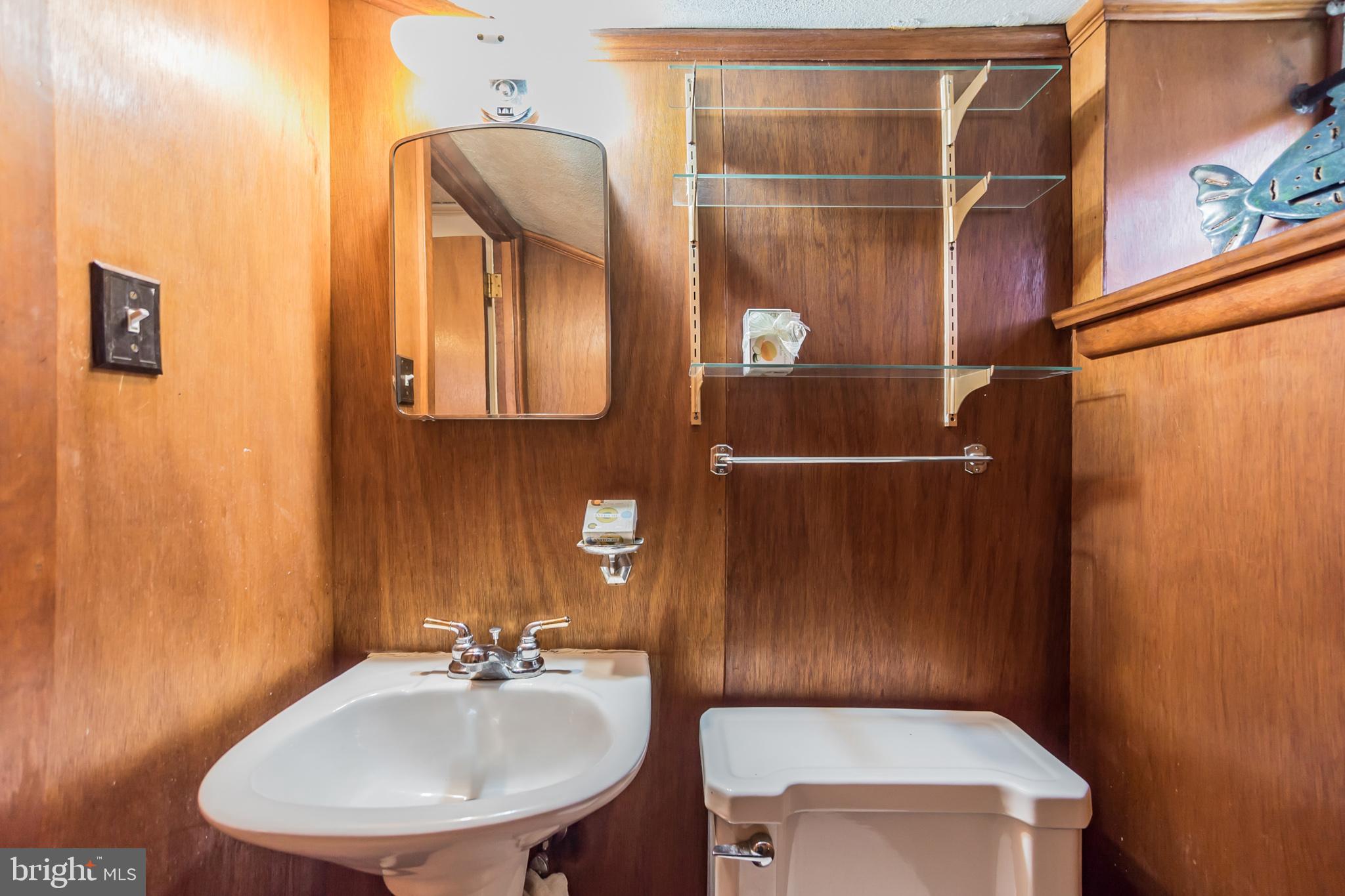 917 Murdoch Road Philadelphia, PA 19150 - Photo 15 of 18 Basement Powder Room