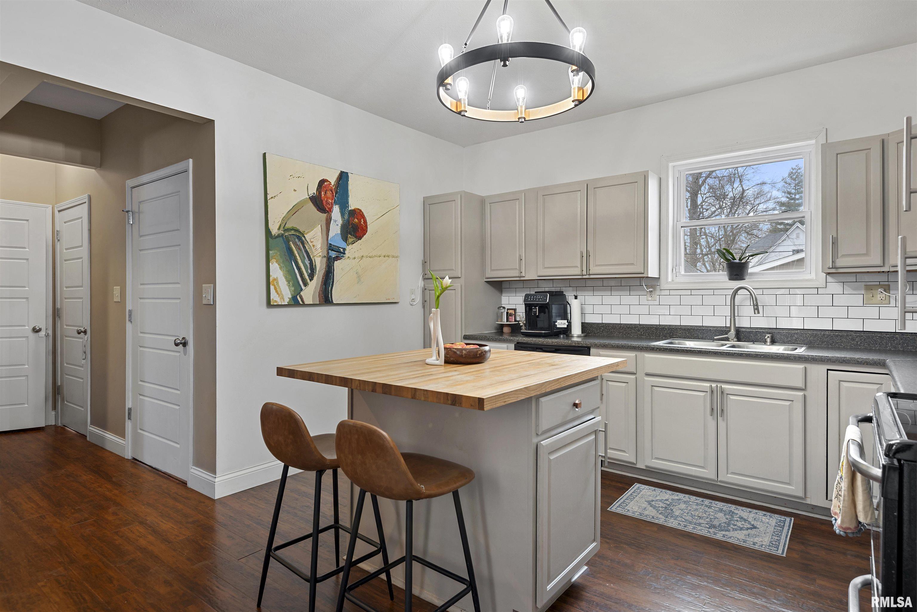 709 South Douglas Avenue Springfield, IL 62704 - Photo 14 of 39