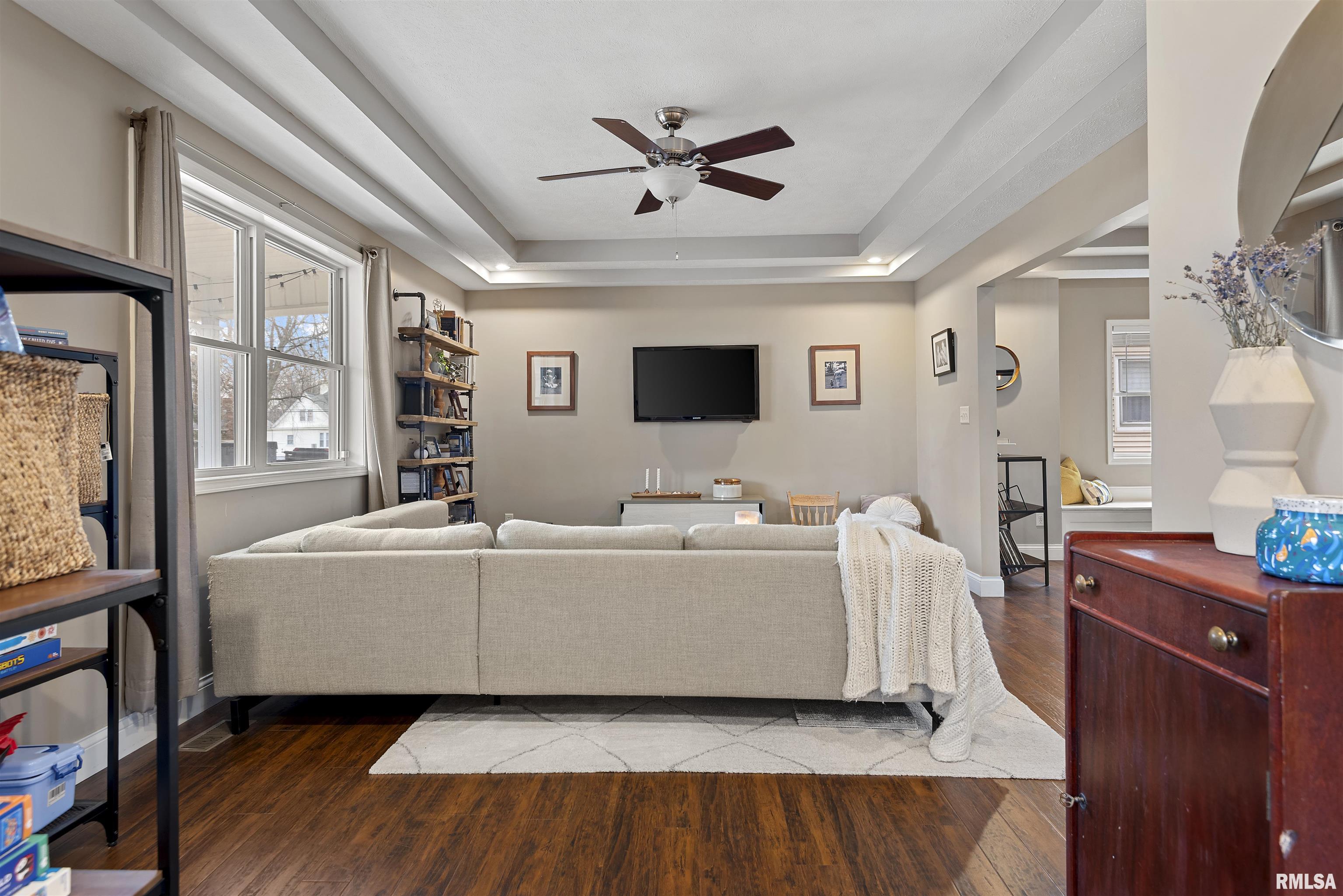 709 South Douglas Avenue Springfield, IL 62704 - Photo 5 of 39