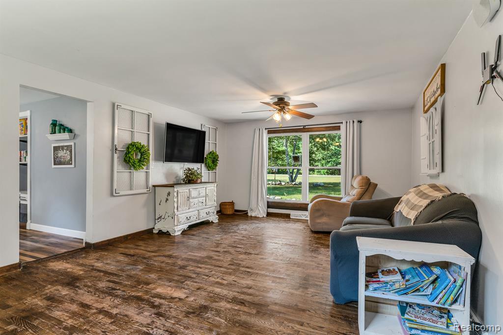 4431 Brown Road Vassar, MI 48768 - Photo 12 of 32