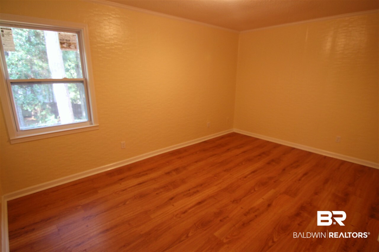 105 Hartness Circle Daphne, AL 36526 - Photo 10 of 13