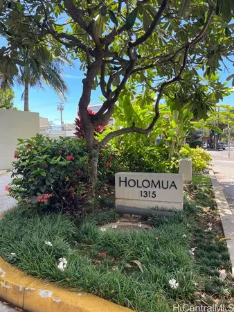$2,095 | 1315 Kalakaua Avenue, Unit 2101, Honolulu, HI 96826