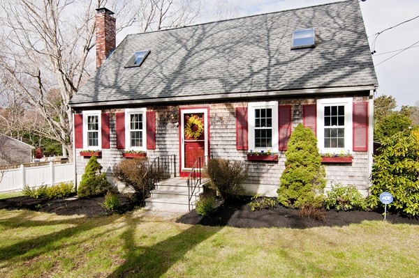 15 Kennedy Road Kingston, MA 02364 - Photo 1 of 21 Gallery Image 1