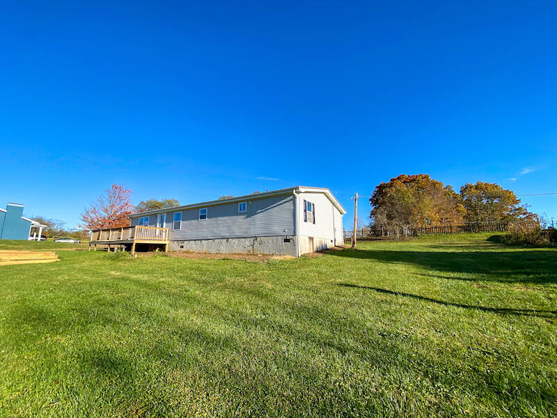 1245 Horse Ridge Road Northwest Willis, VA 24380 - Photo 5 of 21 IMG_0241