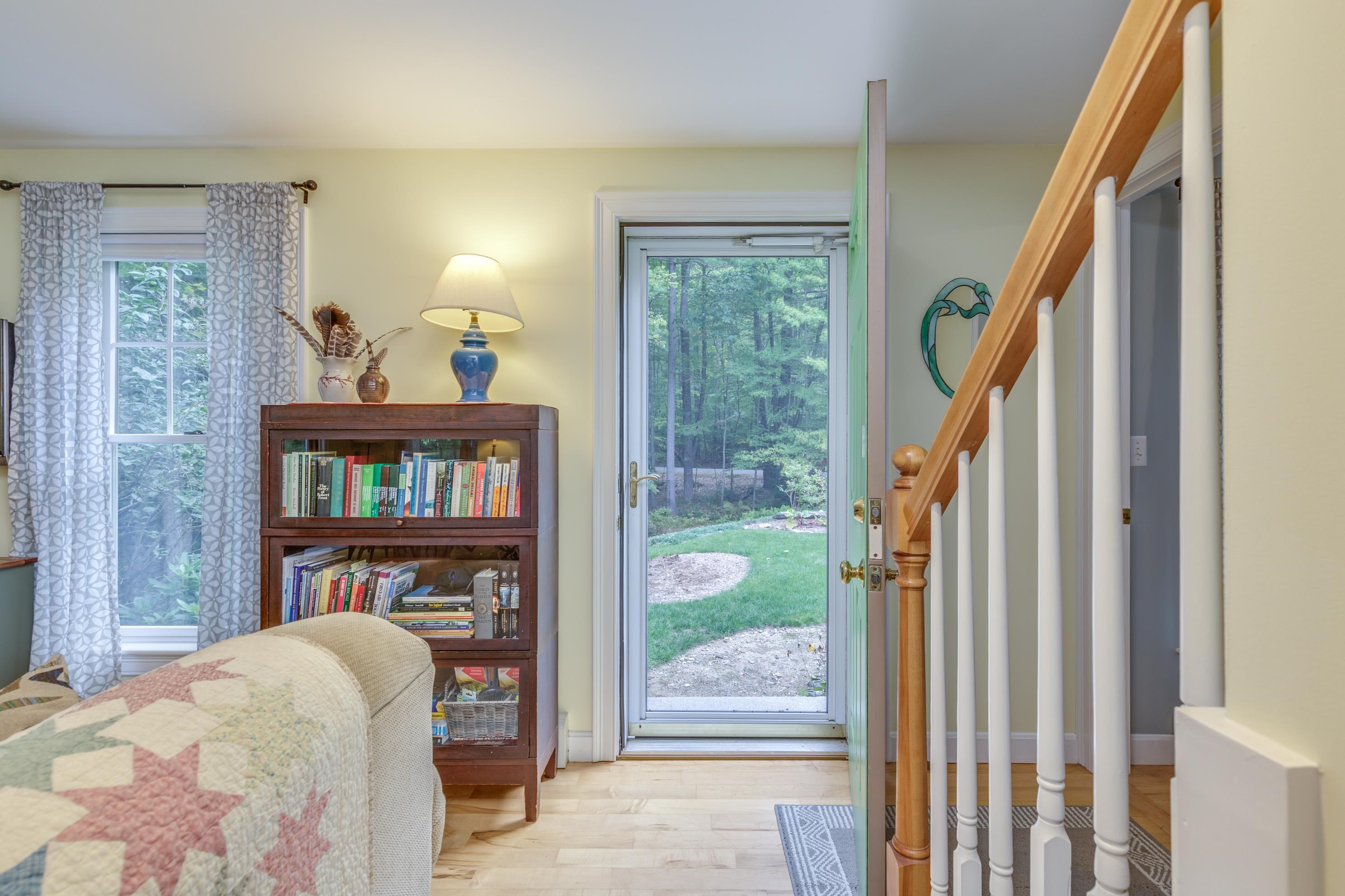 834 Borough Road Pembroke, NH 03275 - Photo 15 of 47