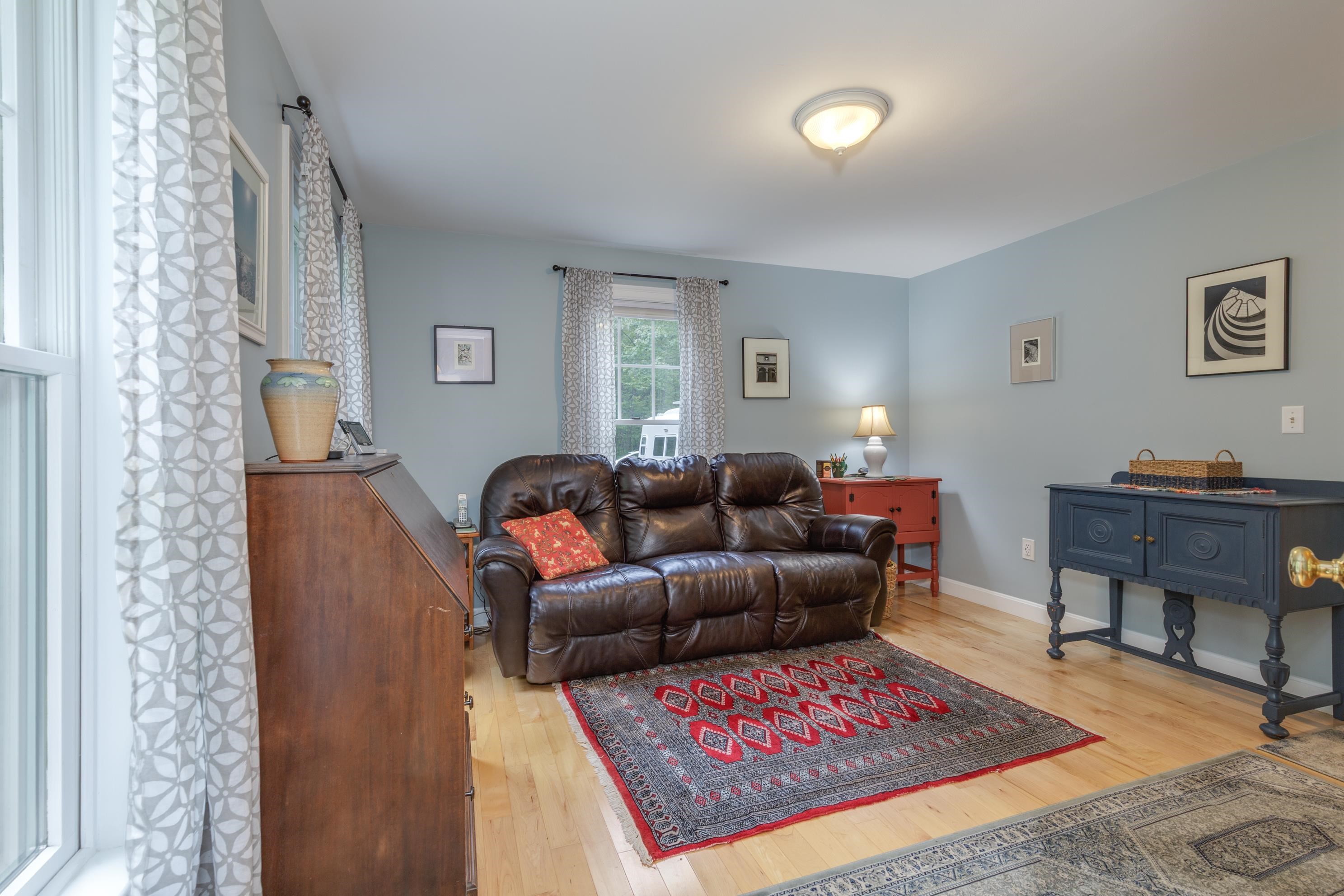 834 Borough Road Pembroke, NH 03275 - Photo 19 of 47