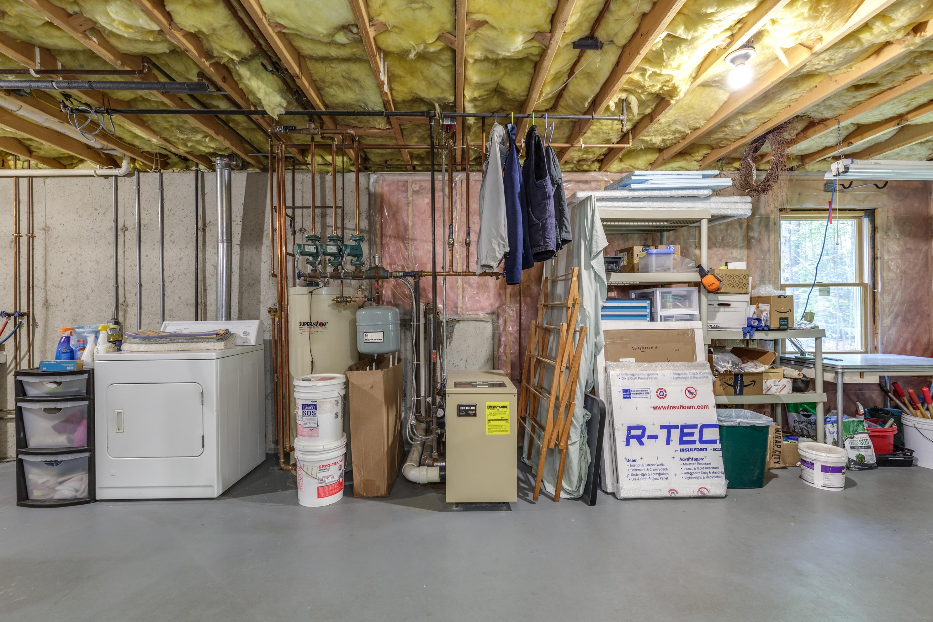 834 Borough Road Pembroke, NH 03275 - Photo 34 of 47