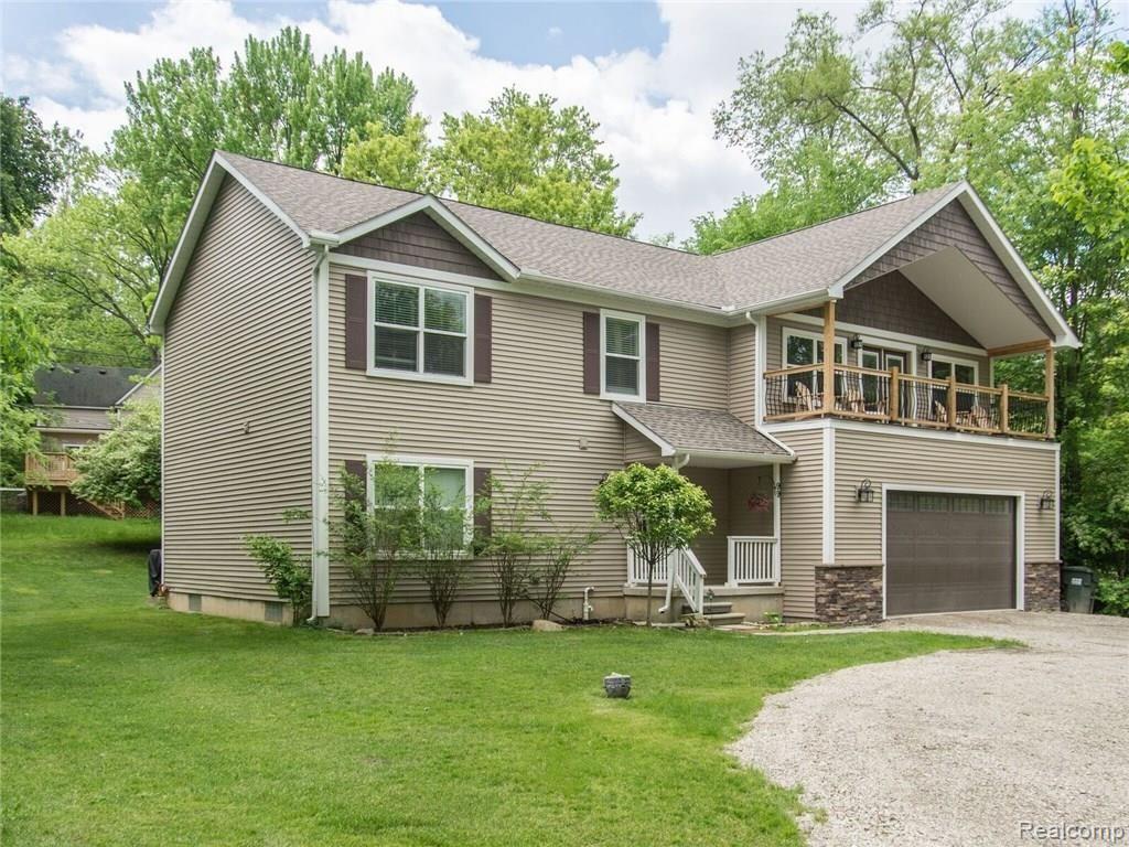 99 Childress Avenue Rochester, MI 48307 - Photo 1 of 43 2ucqNUMRkCfsSGcCsdrn9ce0qNlXugiw4LgEomAy0vs%2CHHkDlR2S1QUcqkP-dixvZIgKM3Z82aam0KA3Ps5Goc0%2CK6ysoperNg7uxrNNqEgecrcILpZFukSKREdGTp5NNGk.jpg