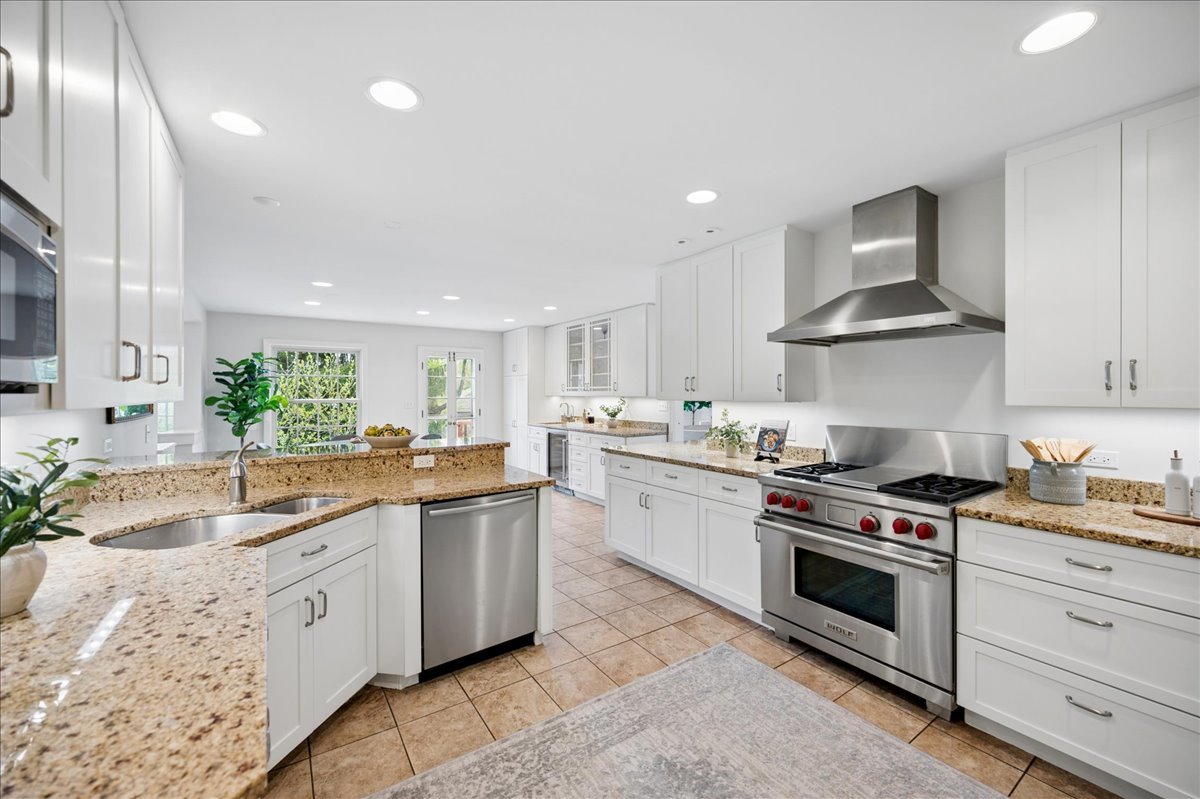 211 Church Road Winnetka, IL 60093 - Photo 13 of 42 Gallery Image 13