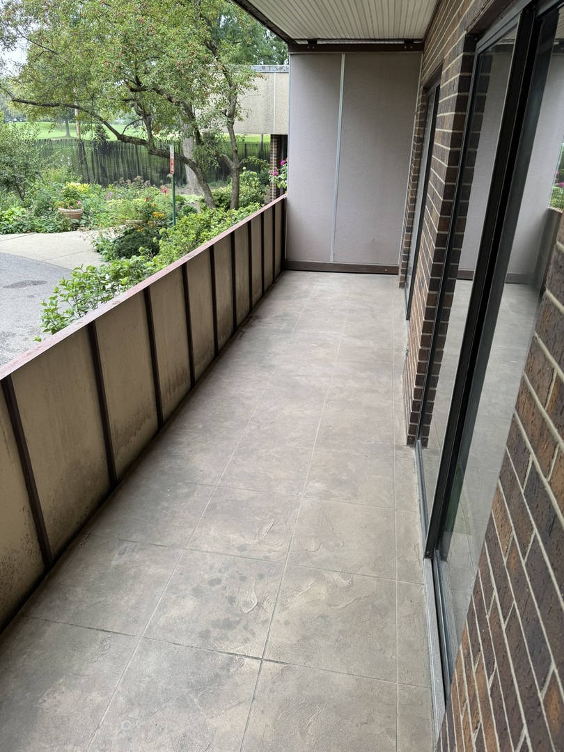 9244 Gross Point Road, Unit 103 Skokie, IL 60077 - Photo 24 of 28