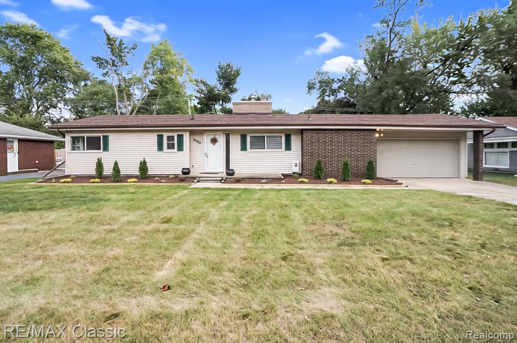 18248 Farmington Road Livonia, MI 48152 - Photo 1 of 30