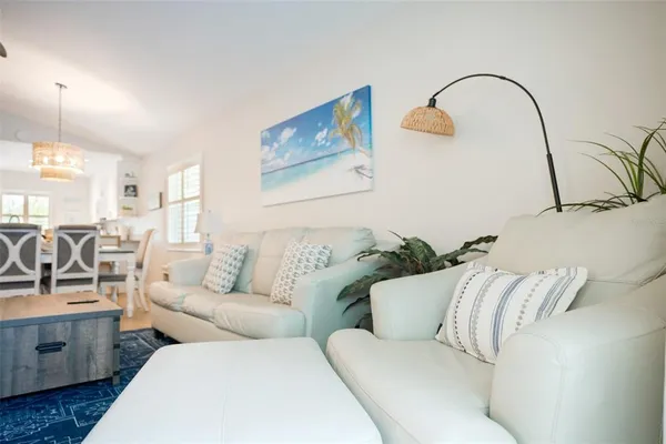 $1,800,000 | 2051 Roselawn Street, Sarasota, FL 34231