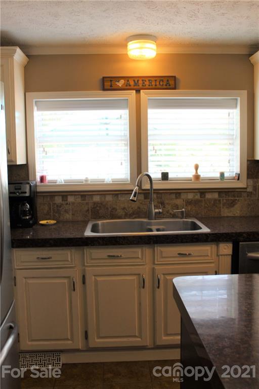 2320 Timber Ridge Road Harrisburg, NC 28075 - Photo 10 of 30 Gallery Image 10