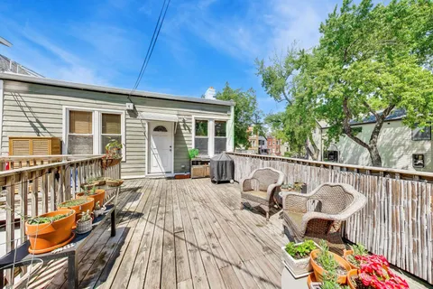 $1,249,000 | 2455 North Sawyer Avenue, Chicago, IL 60647