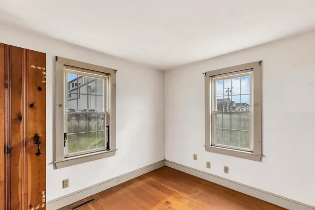 $899,000 | 2 Freeman Avenue, Sandwich, MA 02563