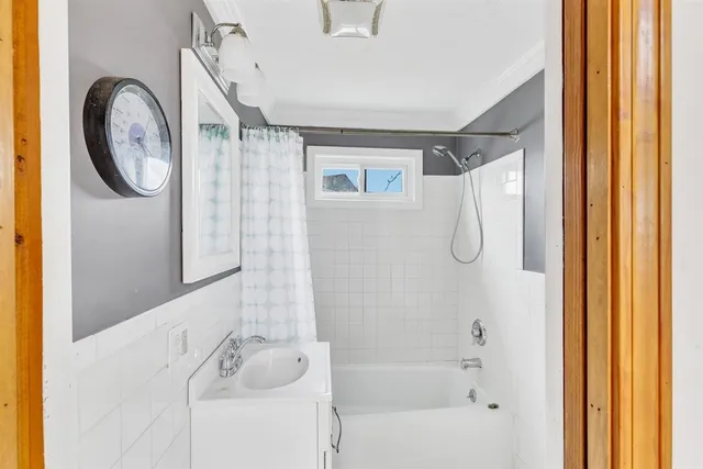 $899,000 | 2 Freeman Avenue, Sandwich, MA 02563