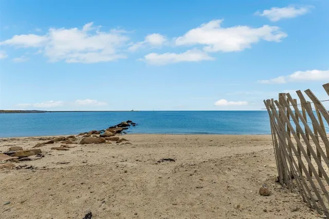 $899,000 | 2 Freeman Avenue, Sandwich, MA 02563