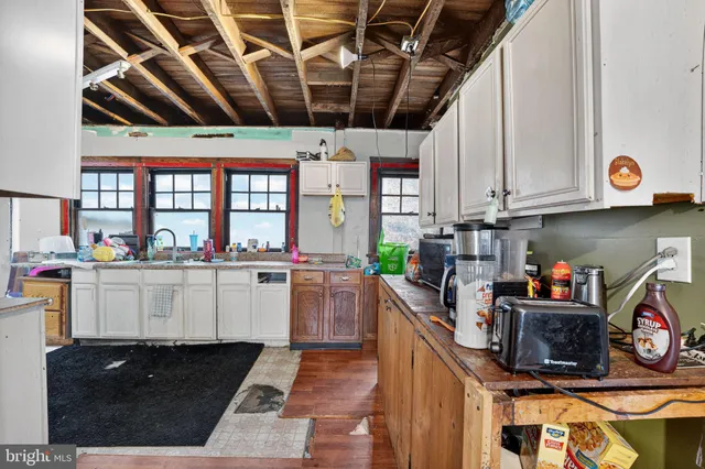 a kitchen with lots of counter top space