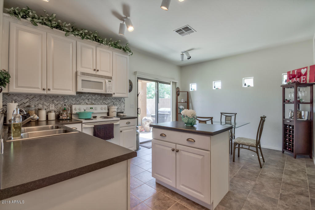 45025 Portabello Road Maricopa, AZ 85139 - Photo 9 of 36 09(4)