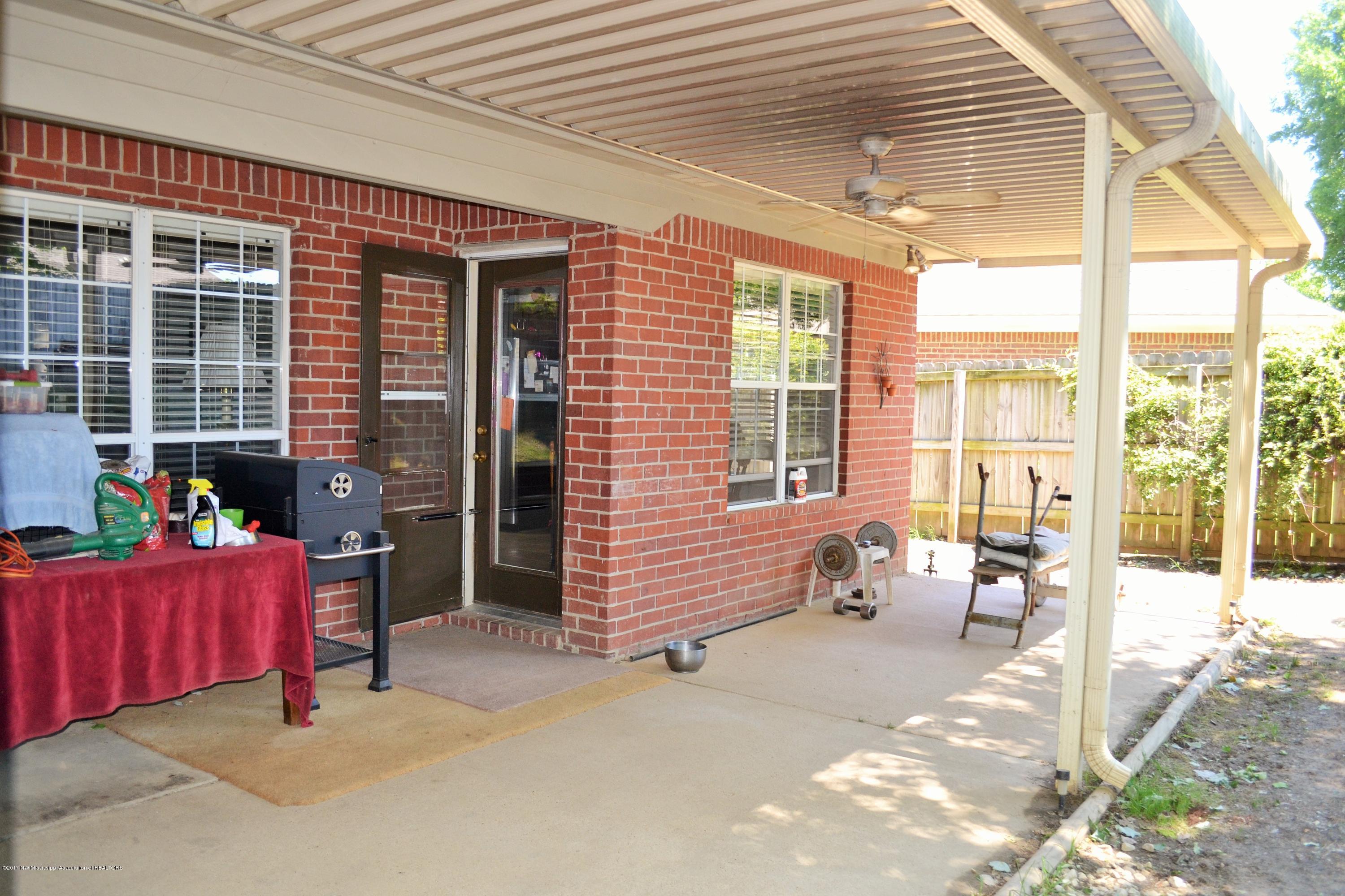 455 Timber Way South Hernando, MS 38632 - Photo 5 of 29 DSC_0543