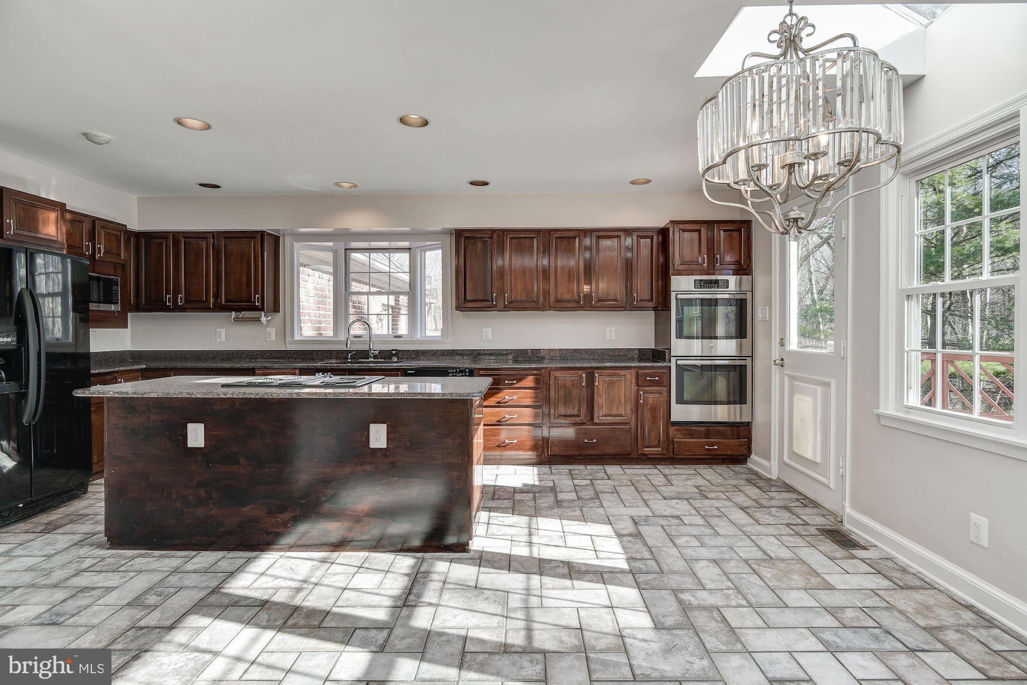 12405 Rivers Edge Drive Potomac, MD 20854 - Photo 15 of 67