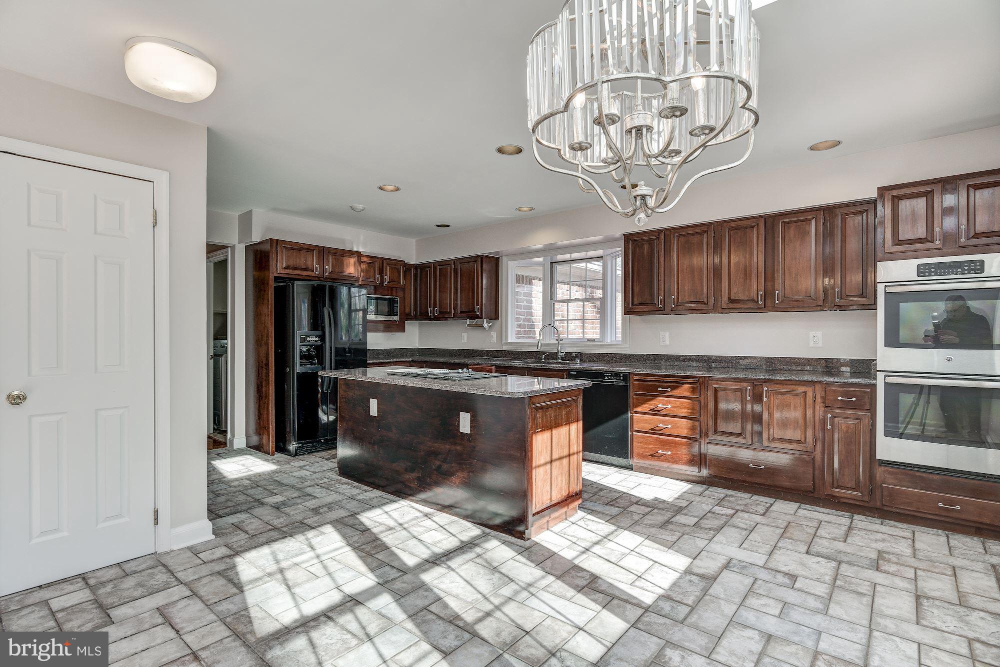 12405 Rivers Edge Drive Potomac, MD 20854 - Photo 16 of 67