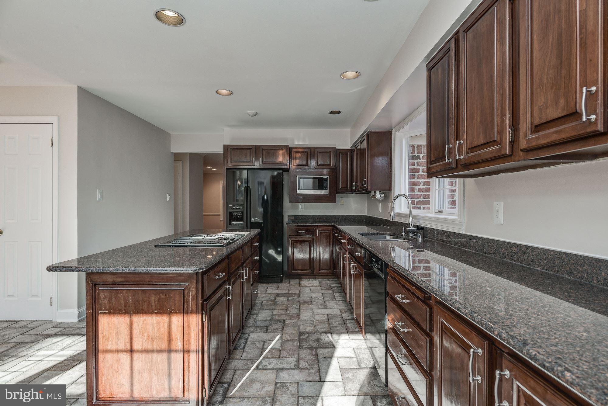 12405 Rivers Edge Drive Potomac, MD 20854 - Photo 18 of 67