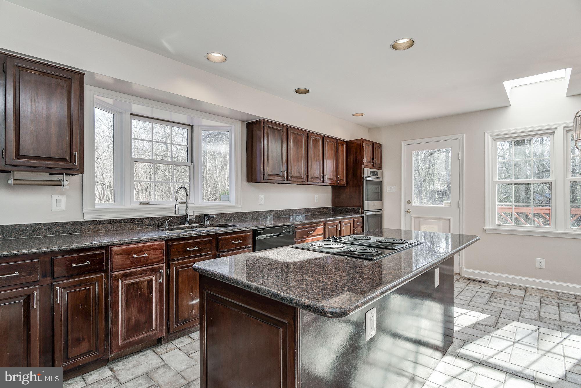 12405 Rivers Edge Drive Potomac, MD 20854 - Photo 19 of 67