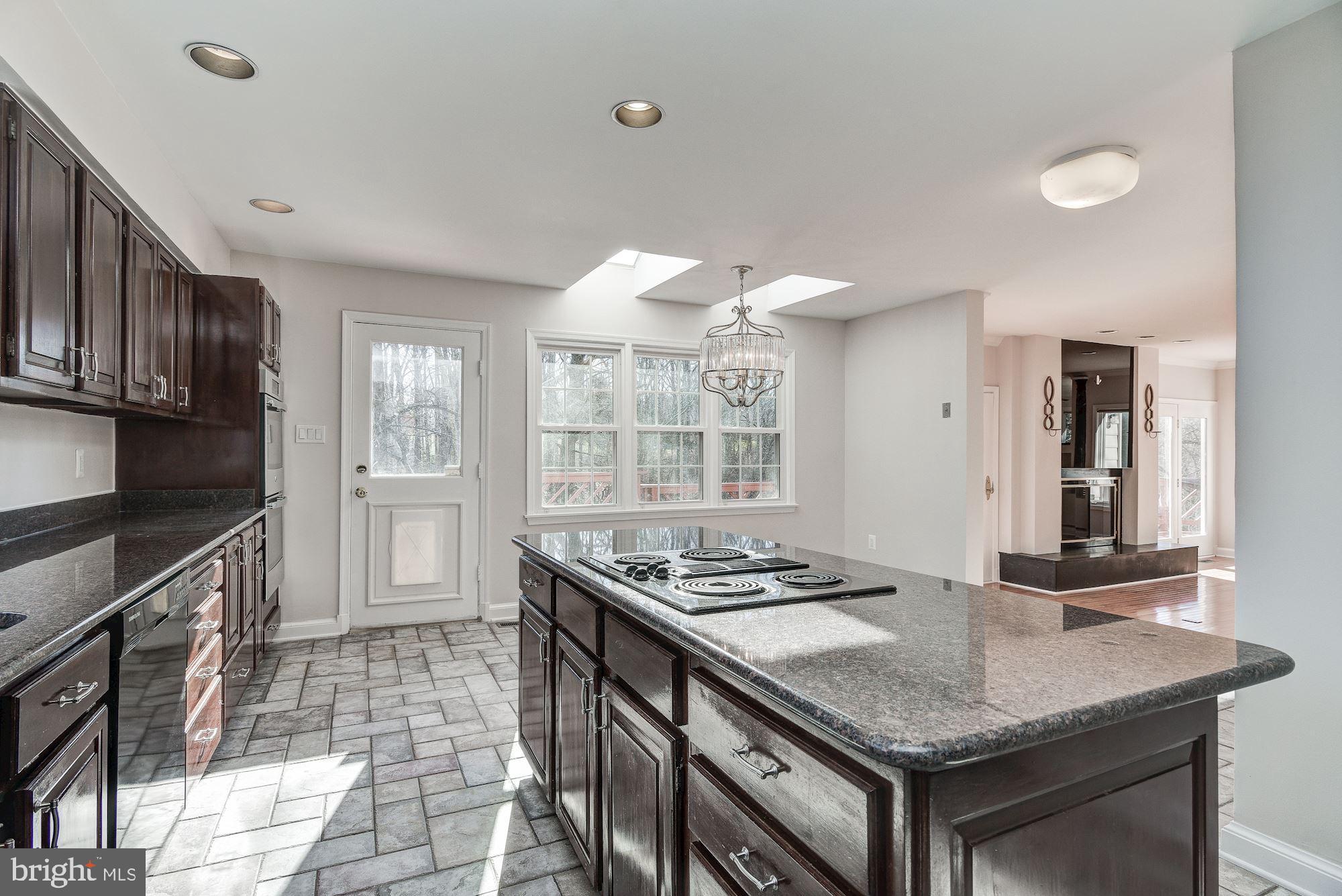 12405 Rivers Edge Drive Potomac, MD 20854 - Photo 20 of 67
